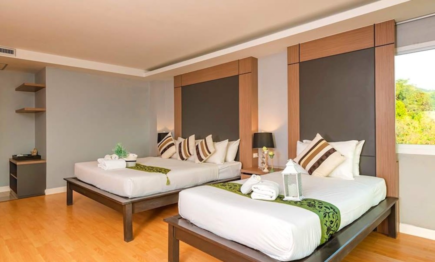 Image 10: ✈ POŁUDNIOWA TAJLANDIA | Phuket - Casa Del M 4* - Odkryty basen