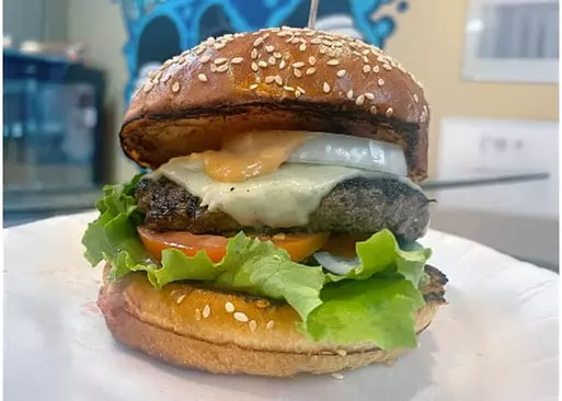 5% Cash Back at Bigworm's Bakery and Deli