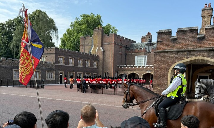 Image 17: Private 3 Hour Black Taxi Tour of London
