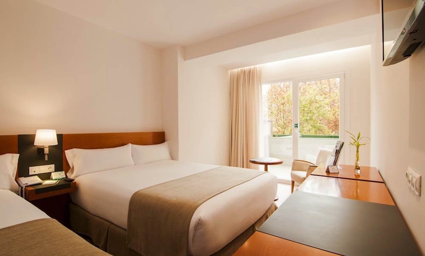Image 20: ✈ HISZPANIA | Madryt - Senator Barajas Hotel 4* - City break