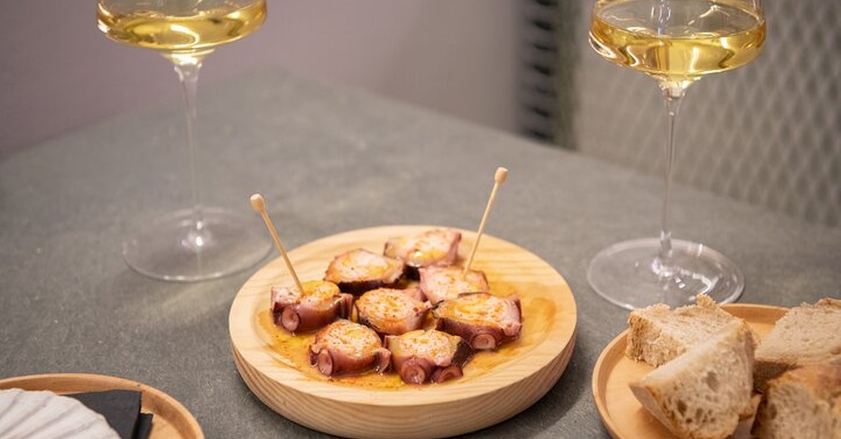 Experiencia enogastronómica en la Ciudad Vieja de A Coruña