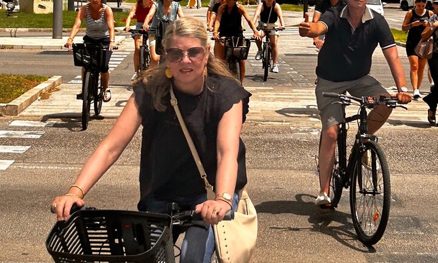 Image 2: Tour en Bici Guiado Privado : Descubre Palma en 3 horas con Local.