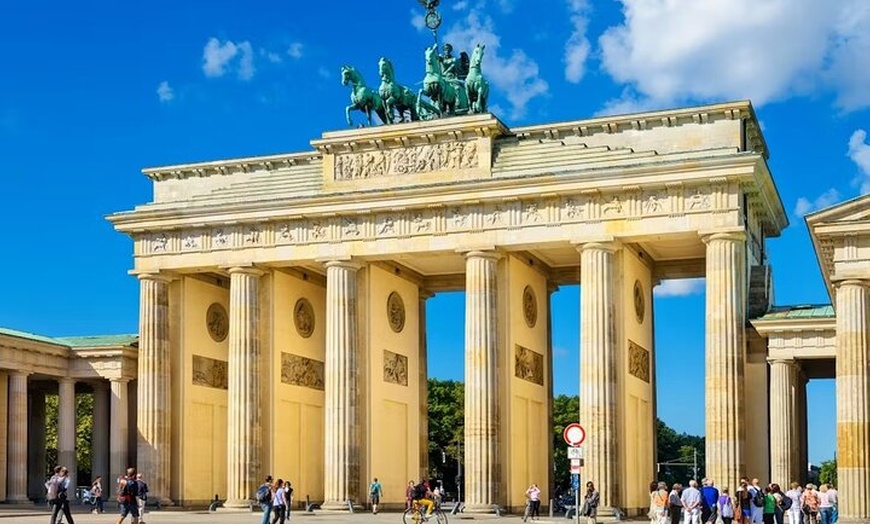 Image 8: Berlin City Highlights Erlebnis zu Fuß