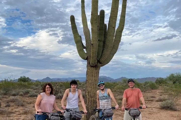 Arizona Desert Guided E-Bike Tour