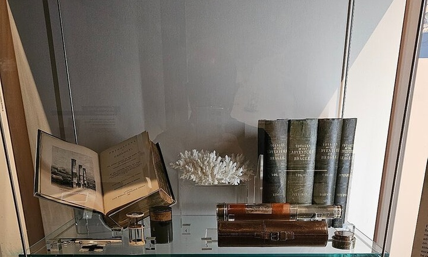 Image 6: Private Transfer & Ticket: Winston Churchill Chartwell House