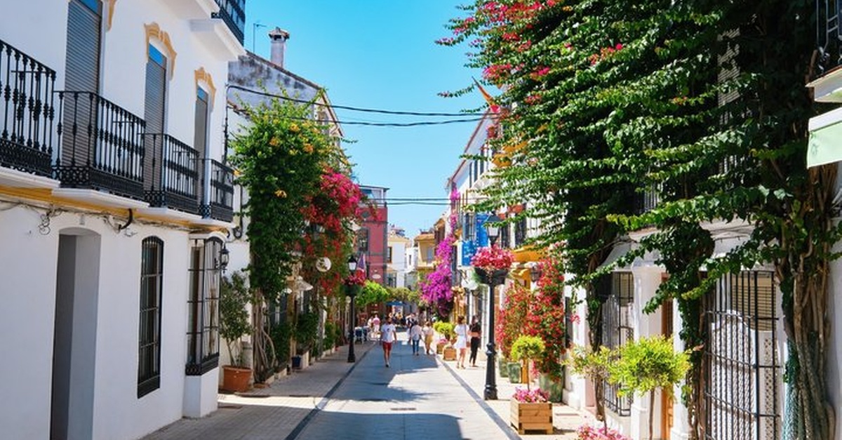 Tour privado por la costa de Marbella y Puerto Banús desde Málaga