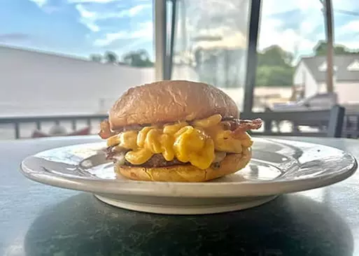 5% Cash Back at Blondie's Sports Bar & Grill