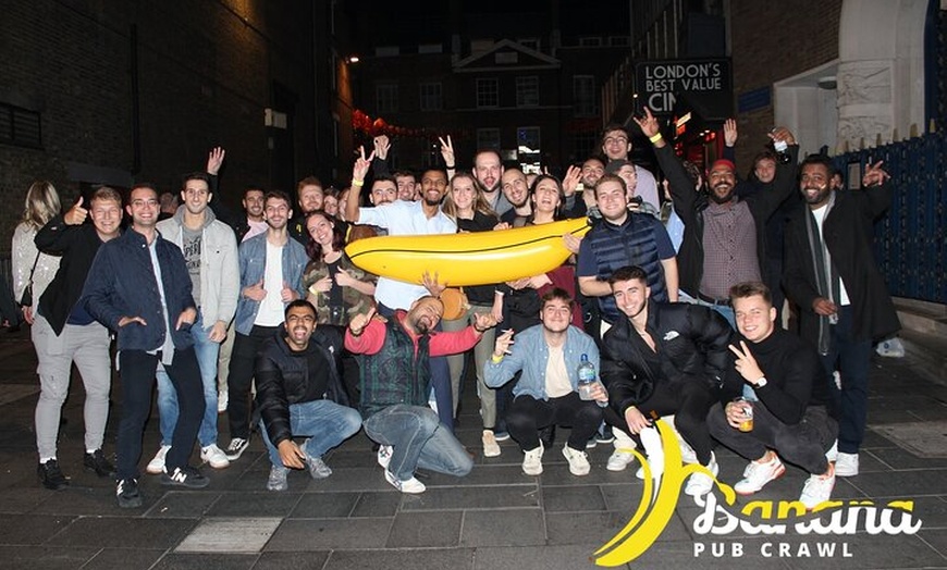 Image 9: Banana Pub Crawl