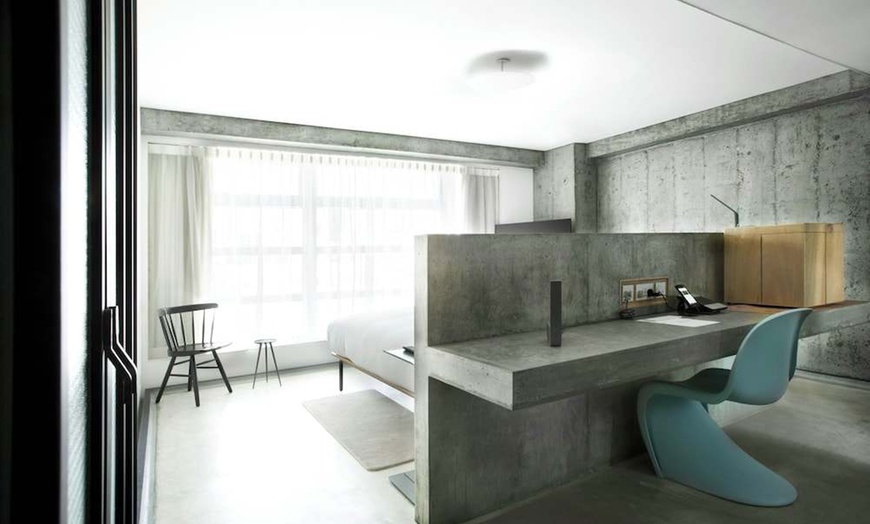 Image 2: ✈ HONG KONG - TUVE Hotel 4* - City break