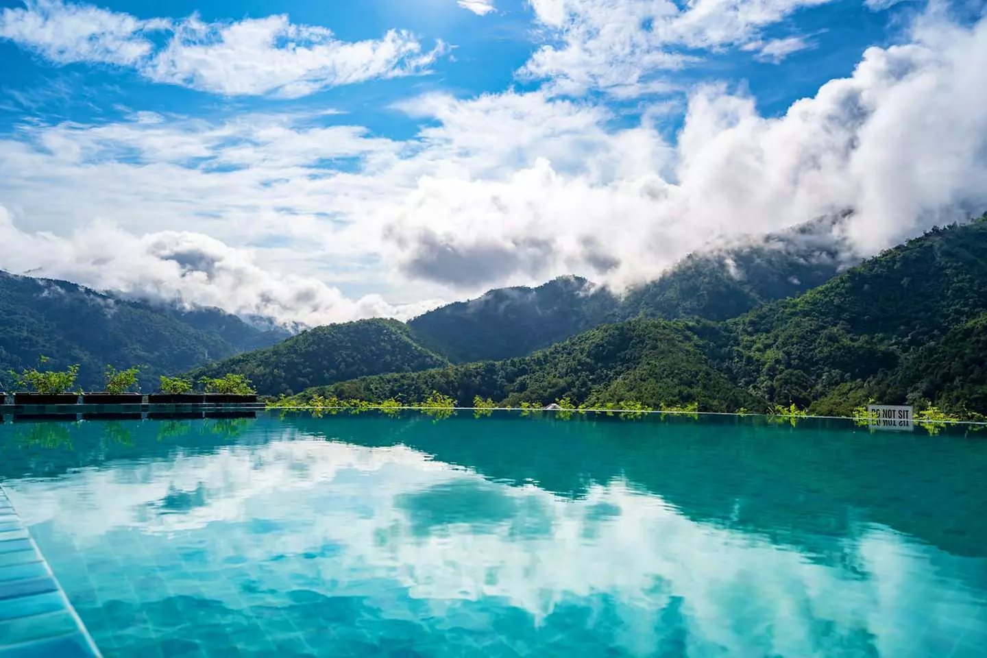 ✈ LAOS | Luang Prabang - Entdecken Sie das wilde, spirituelle und a...