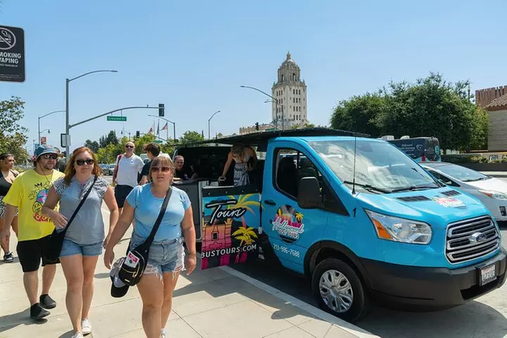 Hollywood, Beverly Hills, & Celebrity Home Tour from Santa Monica