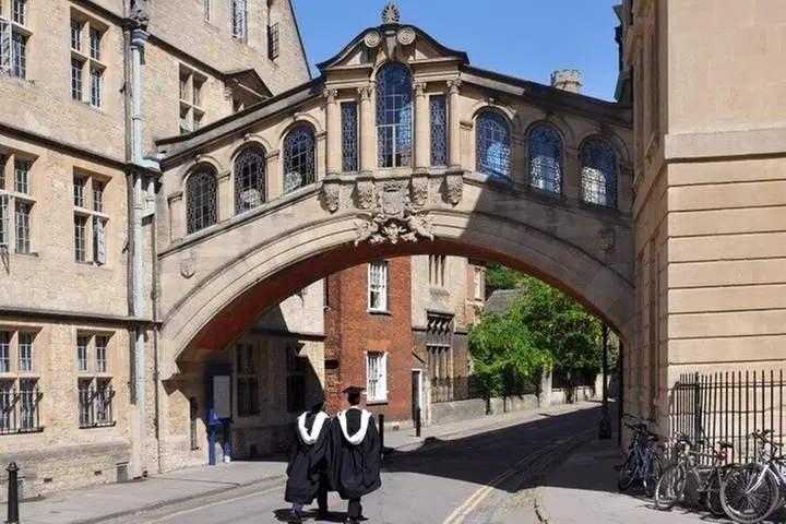 Private Oxford and Blenheim Palace Car Tour with Driver and Guide - Primary Image