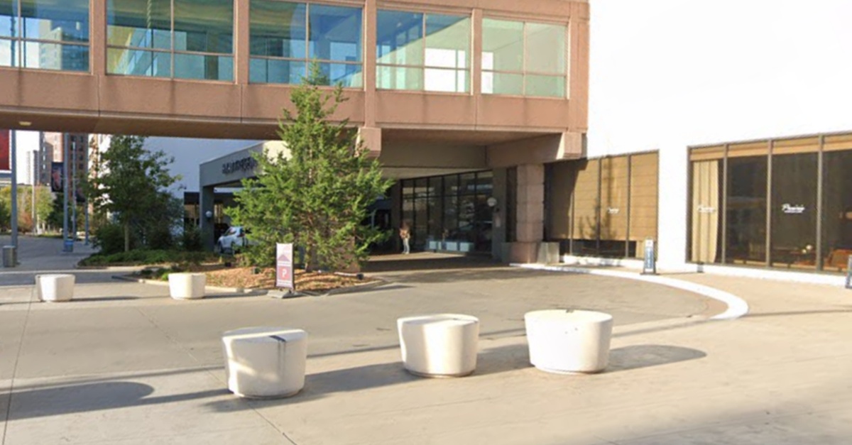 Parking at Hyatt Regency Minneapolis Kiosk