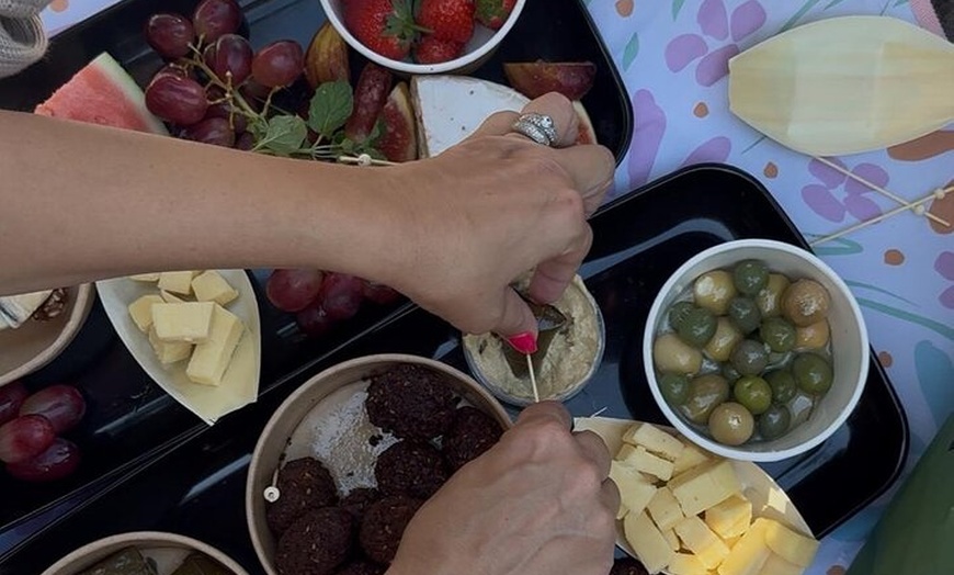 Image 7: Sydney: Ku-ring-gai Chase National Park with Hike, Swim, Picnic