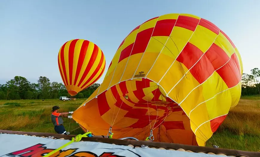 Image 13: Gold Coast Hot Air Ballooning, Bubbles & Go