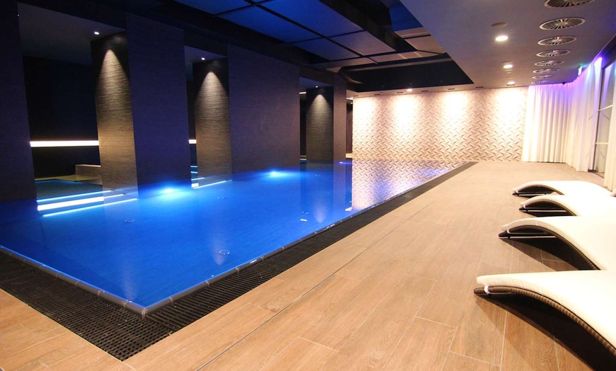 Image 1: ✈ TSCHECHIEN | Prag - The President Hotel Prague 5*, 2 Nächte - Roo...