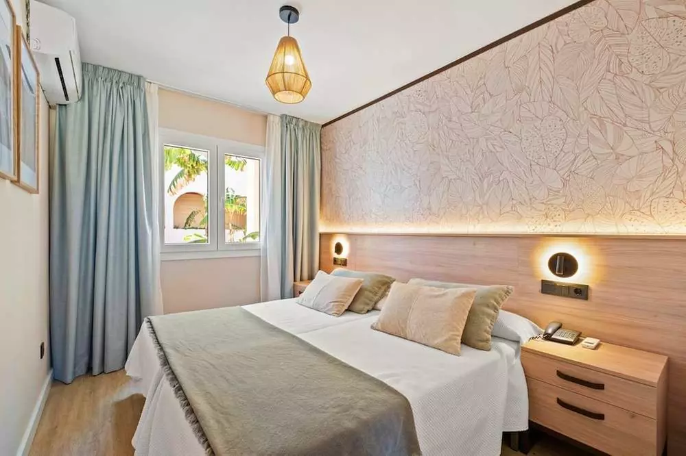 ✈ COSTA DEL SOL | Torremolinos - Hotel Puente Real 4*, 3 nuit - Cen...