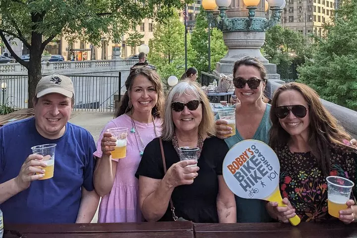 Chicago Favorites Ultimate Food and Walking Tour