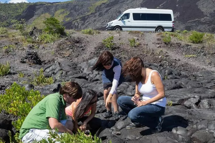 Small Group Big Island Twilight Volcano and Stargazing Tour