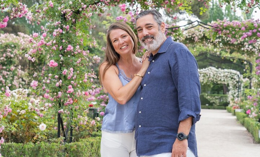 Image 27: Sesión de fotos profesional en el Parque del Retiro de Madrid