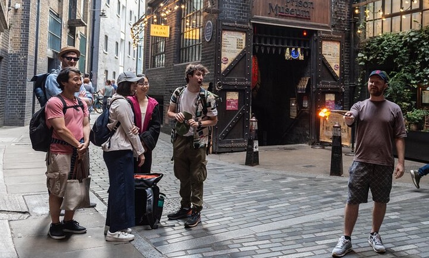 Image 5: Adult-Only Harry Potter London Tour with Cocktails