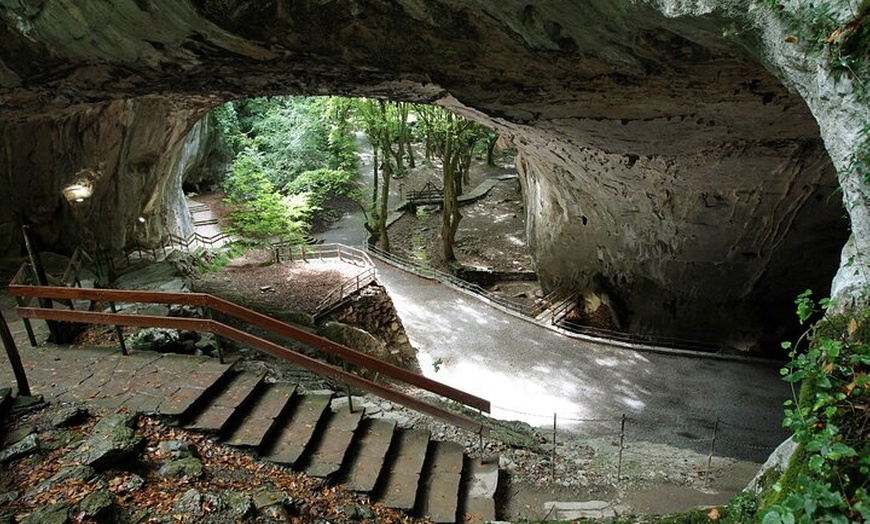 Image 4: Excursión al Valle de Baztan Zugarramurdi y Señorío de Bertiz