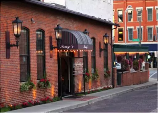 5% Cash Back at Tony's Italian Ristorante