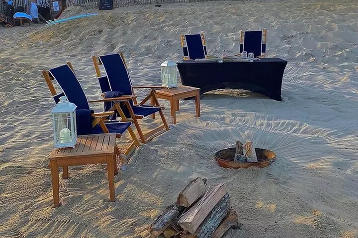 Luxury Beach Bonfire and Picnic Dinner at Town Line Beach