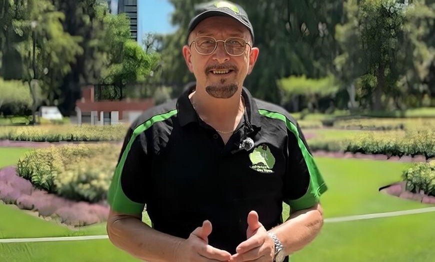 Image 2: Australia Zoo Private Group Tour from Brisbane