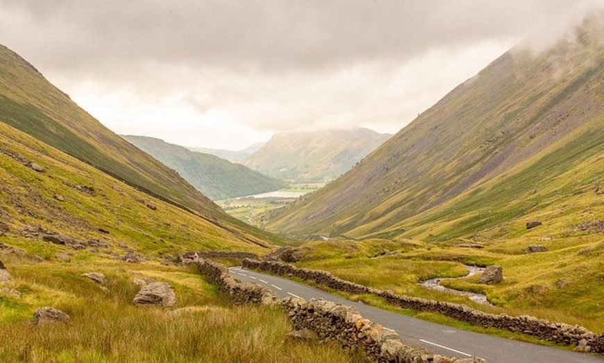 Image 2: Ambleside to Windermere Mini Tour - Includes stop at Golden Rule