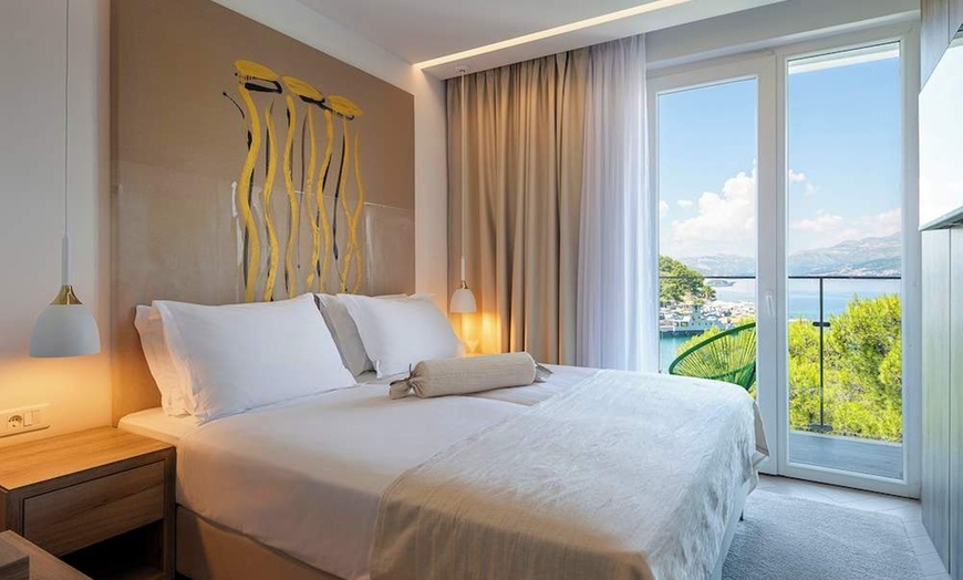 Image 3: ✈ CROATIA | Cavtat - Hotel Cavtat 3*, 3 nights - Outdoor swimming pool