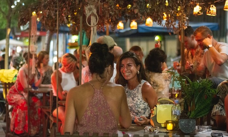 Image 17: Gastronomía local y música en directo en Ciutat Vella Barcelona