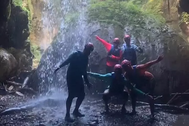 Adventure Half Day Explore Cueva Charco Azul and Cueva Arenales