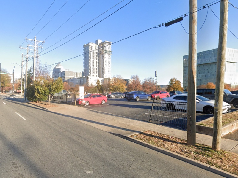 Parking at 401 E. 7th St. Lot