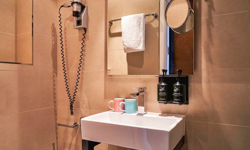 Image 17: ✈ PAESI BASSI | Amsterdam - Max Brown Hotel Museum Square 3* - Cent...