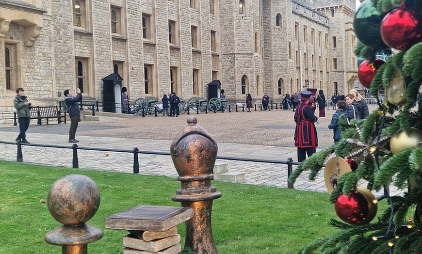 Image 4: Easy Access Crown Jewels and the Original Tower of London Cruise