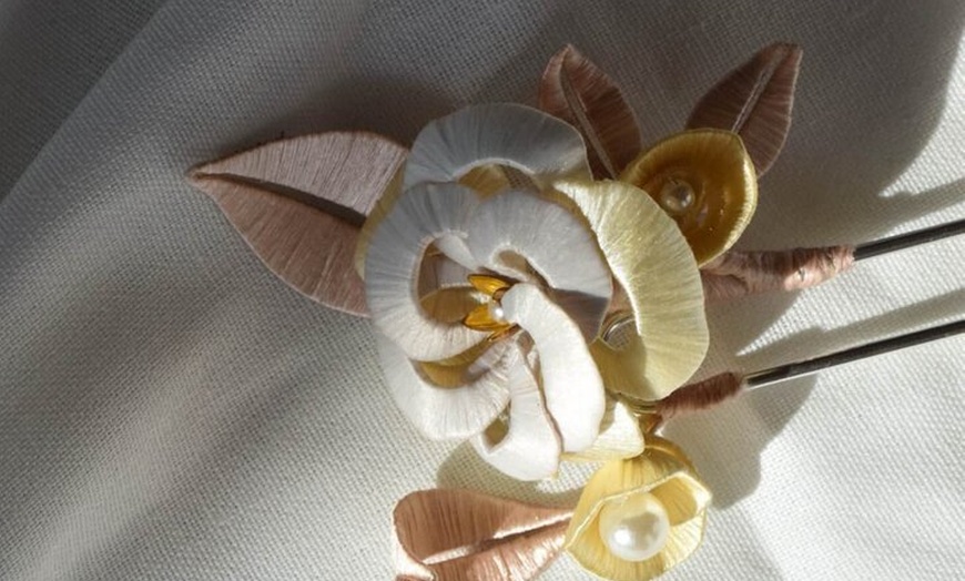 Image 7: ChanHua(Wreath flower) Workshop