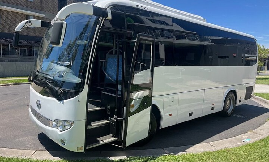 Image 1: Private Transfer from Sunshine Coast Airport to Hotels 35 pax