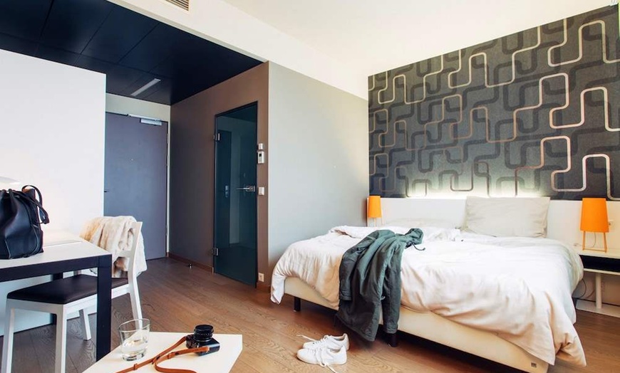 Image 1: ✈ NIEMCY | Monachium - Harry's Home Hotel München Moosach 4* - City...