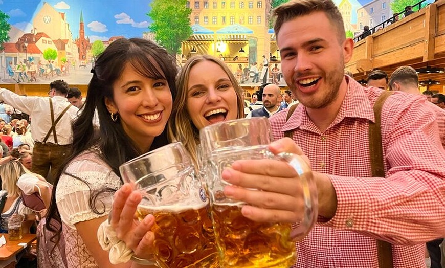 Image 3: Oktoberfest München Tour inkl. Tischreservierung, Essen & Trinken