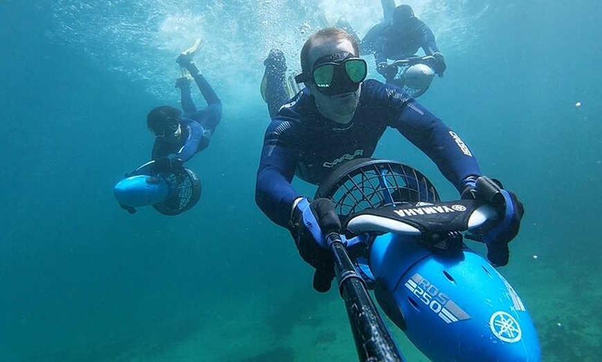 Image 1: sydney underwater scooter tours