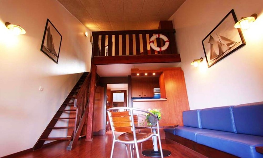 Image 7: ✈ CORSE | Porto Vecchio - Residence Castell'Verde 3* - Ambiance Méd...