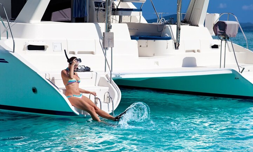 Image 4: Tour Experiencia Torrevieja con el Catamarán Apaelo