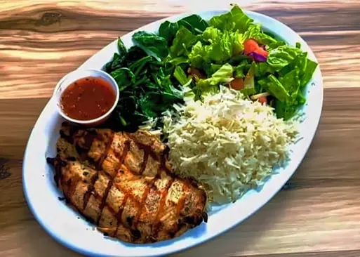 5% Cash Back at Fresh & Savory Deli & Grill