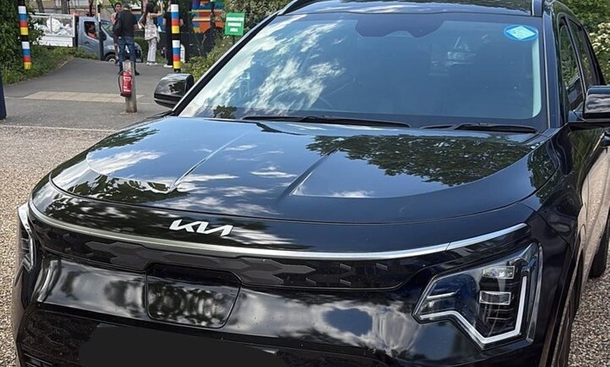 Image 3: Heathrow Airport to Southampton Transfers