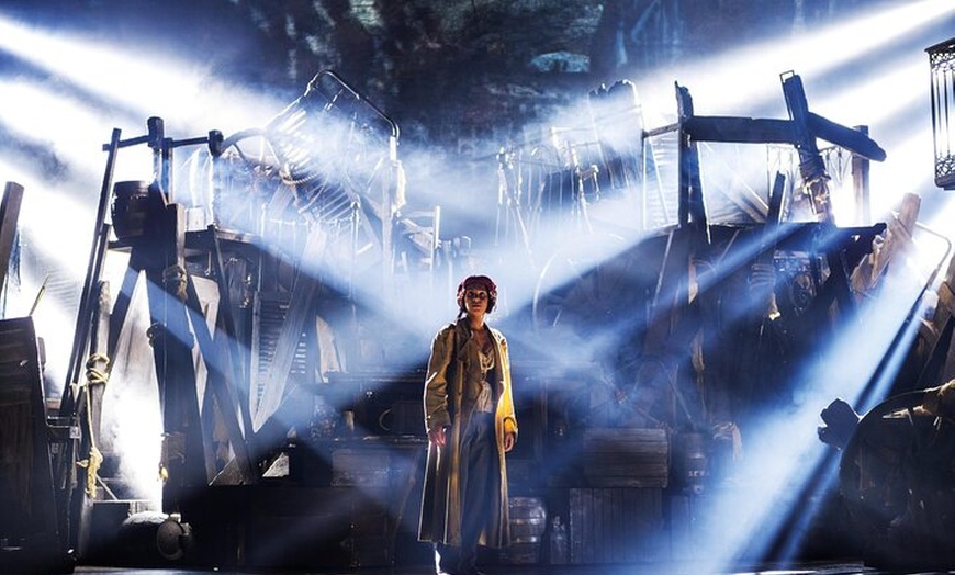 Image 4: Experience Les Misérables with Two Course Pre Show Meal & Drink
