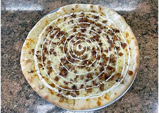 5% Cash Back at Lucas Pizzeria