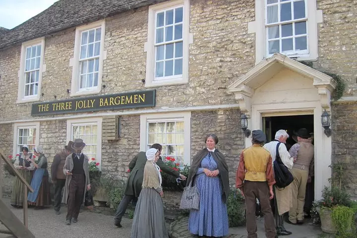 Stonehenge, Avebury & the Cotswolds from Bath (Small group) - Primary Image