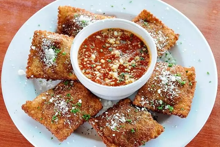 "StL's Best Sights and Bites" - Your Private Tour in St. Louis