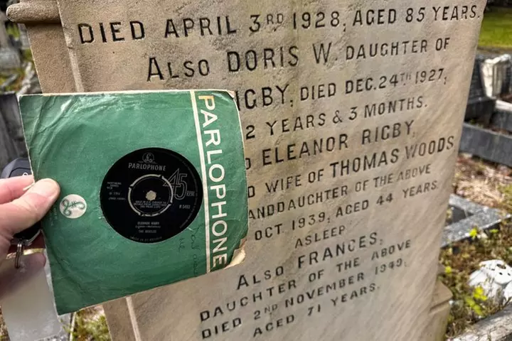 Private Liverpool Beatles Tour - Casbah Club (Blue Badge Guide)